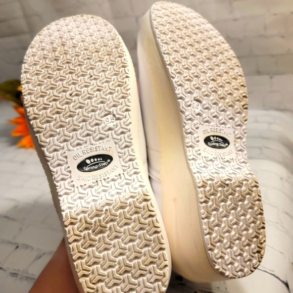 Spring Step White Leather Np Slip Clogs Size 9.5 - Picture 7 of 7
